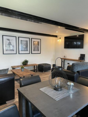 Booking Urban at Halstead